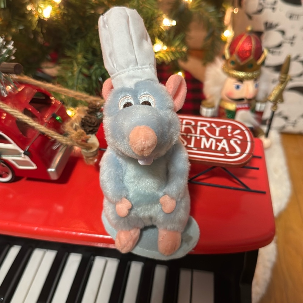 Disney exclusive ratatouille magnets